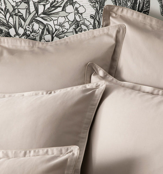 Premium satin pillowcase TEOPHILE TRUFFLE - HomeFashion