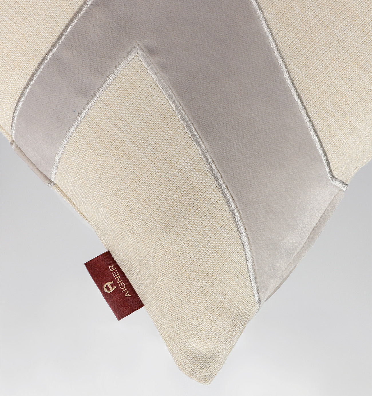 Deborah cushion cover for decoration beige