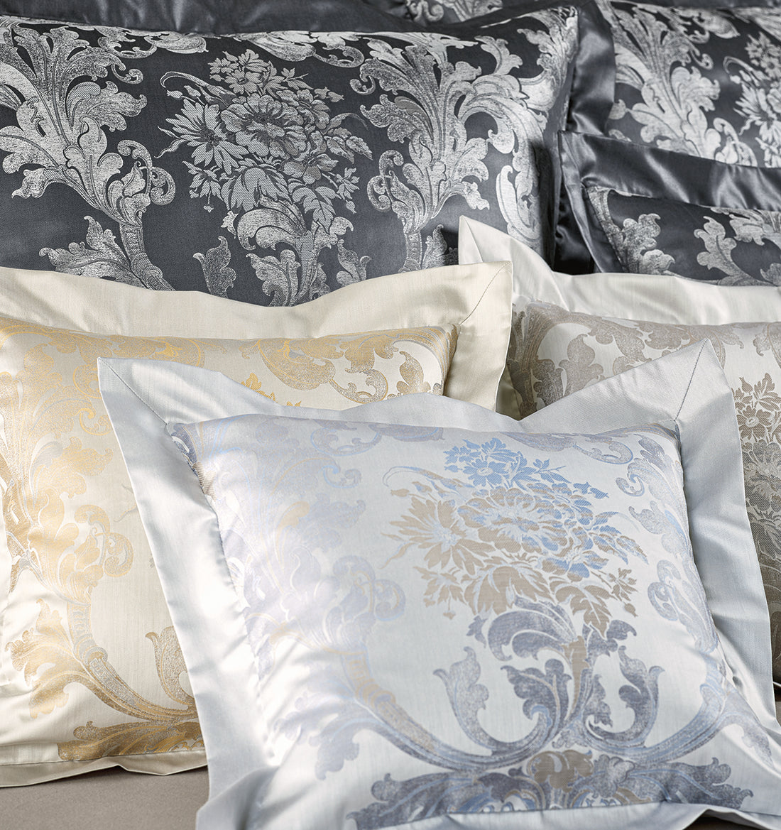 Maco-satin bed linen LOUIS XIV GREY
