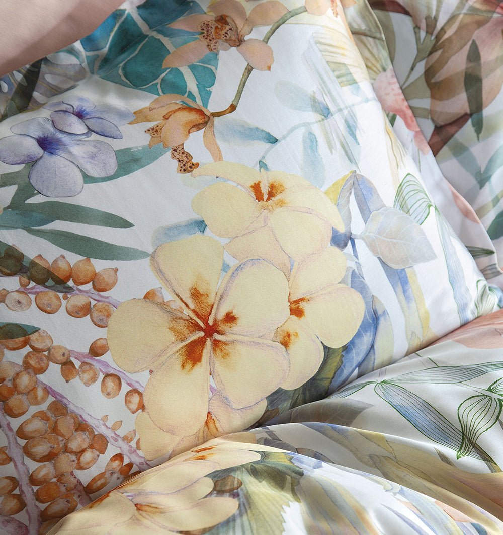 All - in - 1 Satin Duvet Cover Set LUVIA - HomeFashion