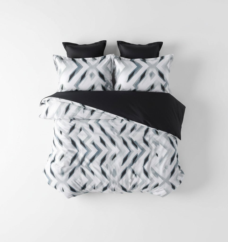 All - in - 1 Satin Duvet Cover Set QUADRA - HomeFashion