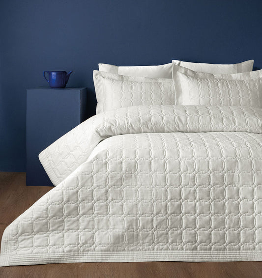 Bedspread CARNELLO CREAM - HomeFashion
