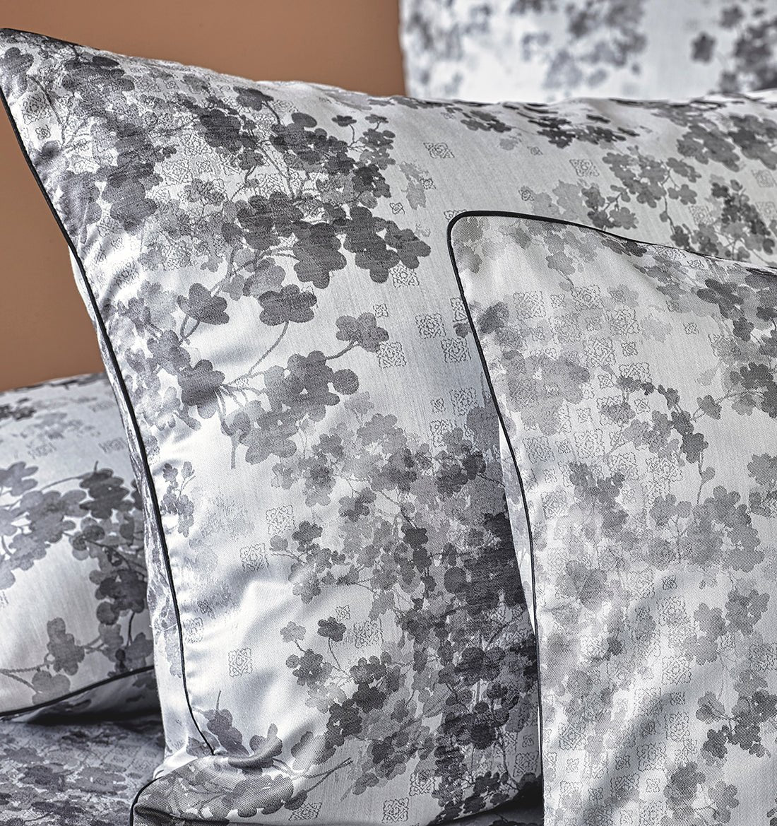Maco-satin bed linen FLORA - HomeFashion