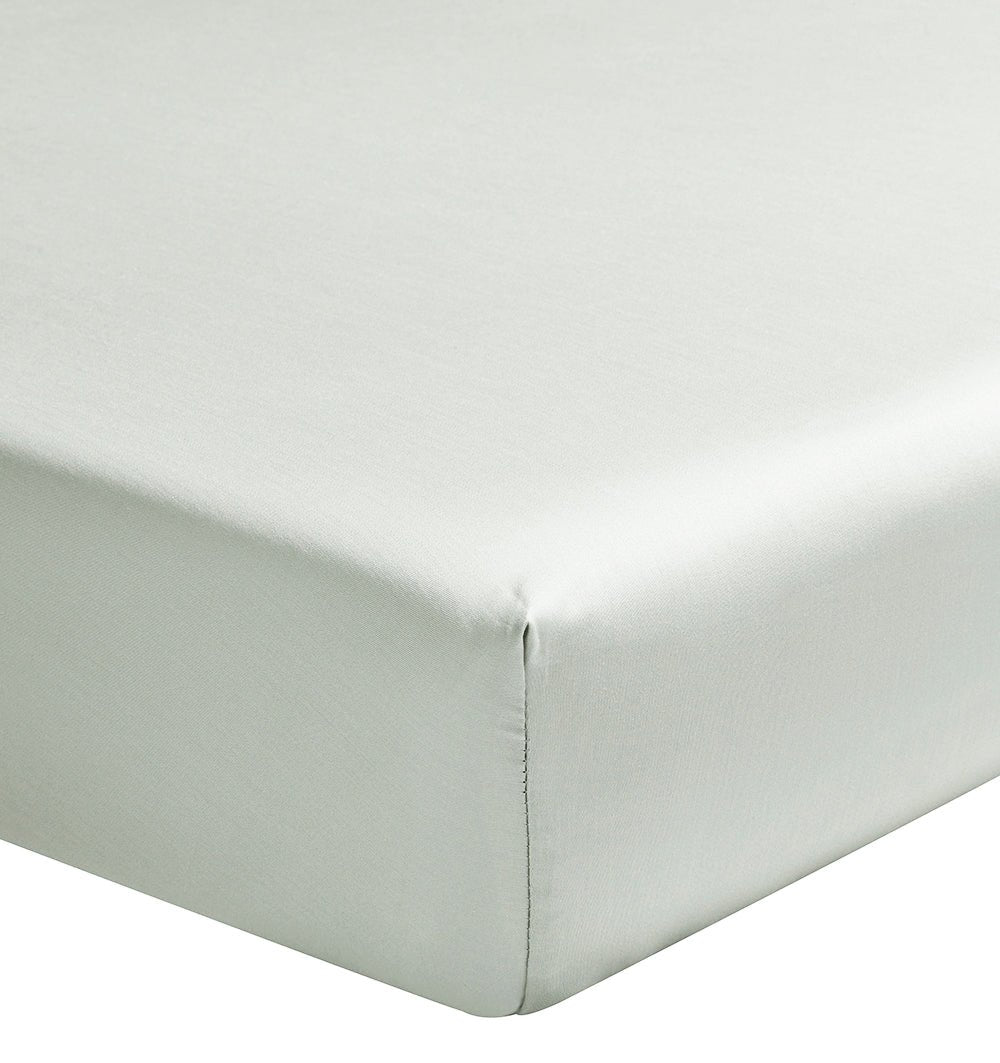 Premium satin fitted bed sheet TEOPHILE - HomeFashion