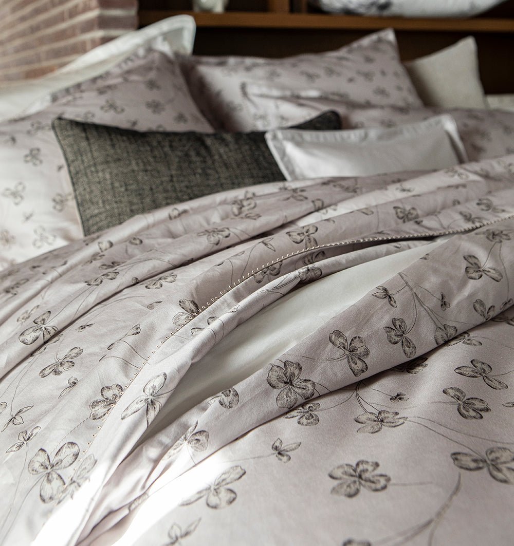 Premium satin pillowcase QUATRE FEUILLES - HomeFashion