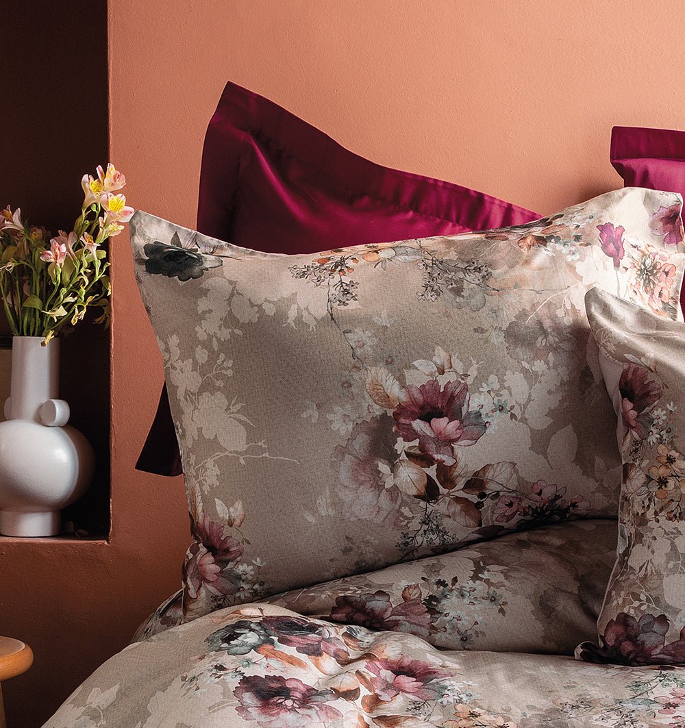 Satin Bed Linen Bundle POETTE - HomeFashion